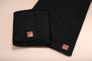 Gesteppte Samt-Sherpa-Matte in Schwarz